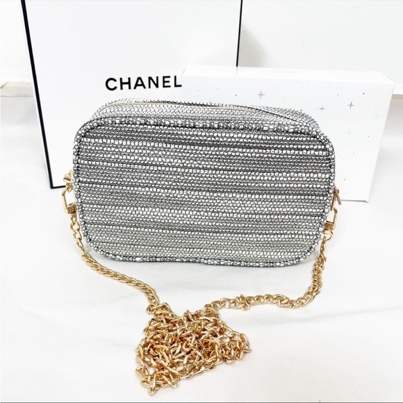NEW CHANEL Holiday 2022 Woven Tweed Pouch Clutch -Converted To Crossbody Bag - Picture 2 of 13